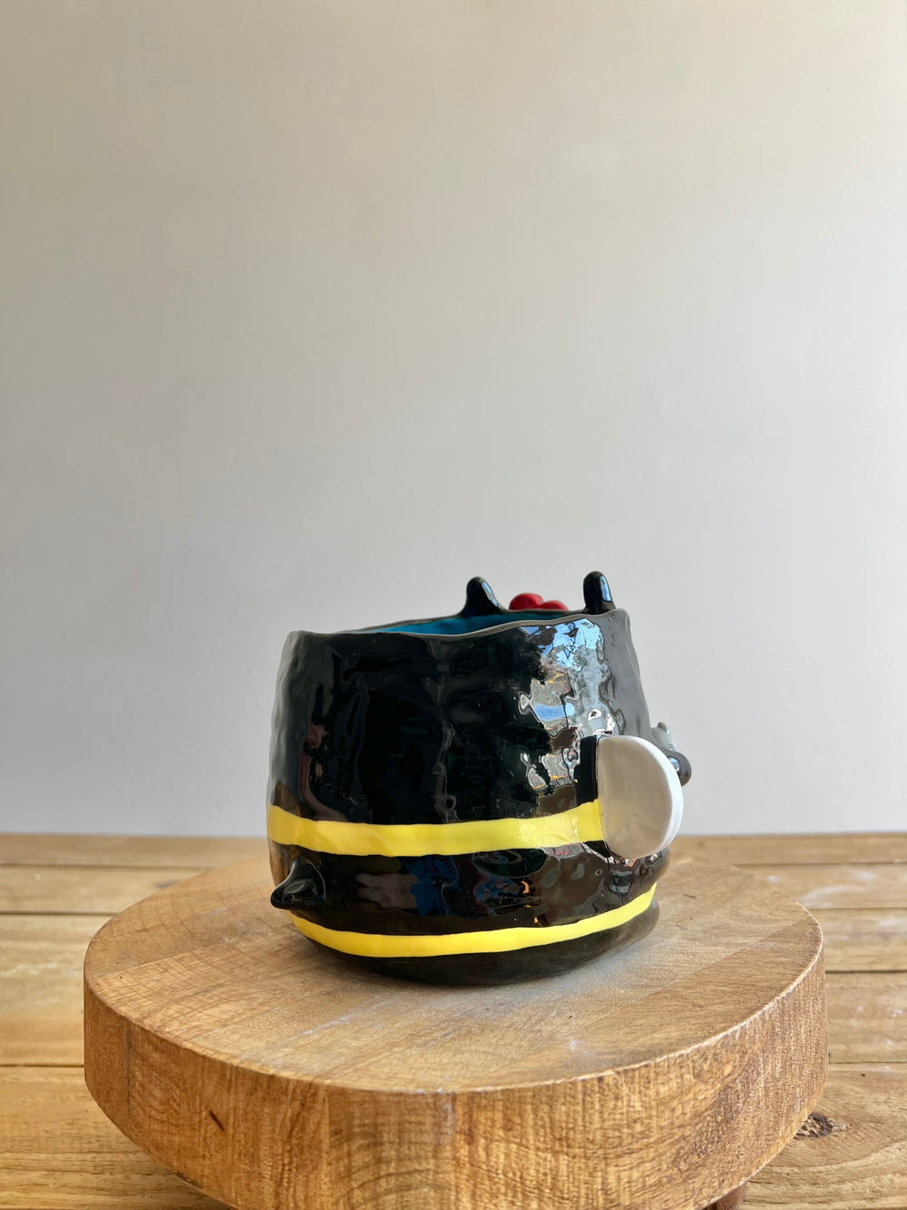 Bee Pot, photo 5 of 12