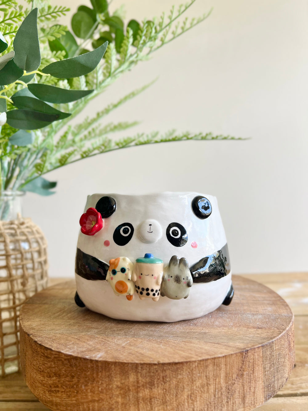 Flowery panda pot with bubble tea and animal friends, photo 2 of 10