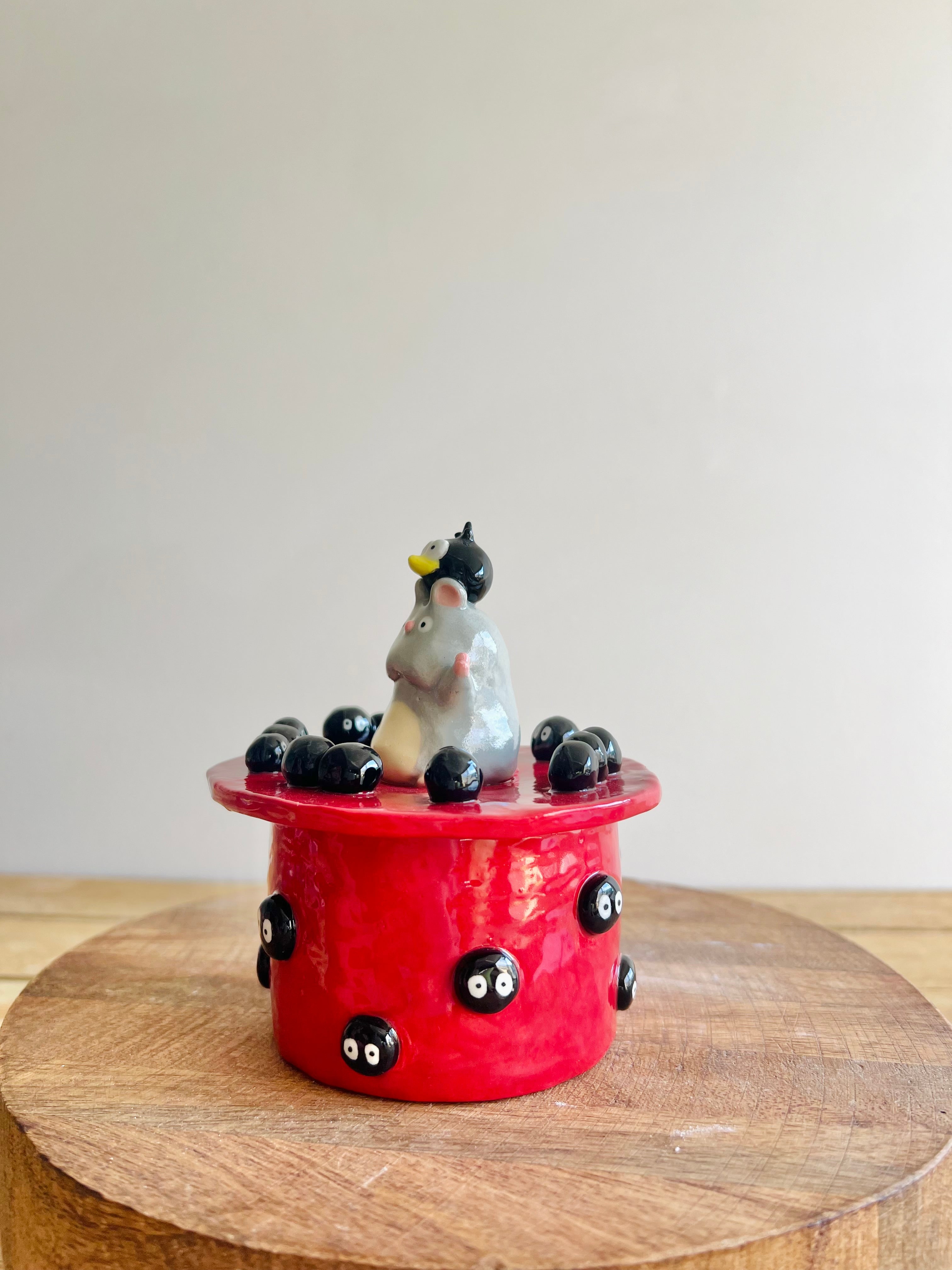 Boh Mouse and Yu-Bird lidded trinket pot