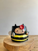 Bee Pot