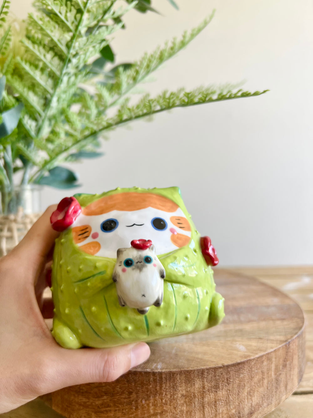 Flowery Ginger CAT-us vase with grey cat friend, photo 16 of 17