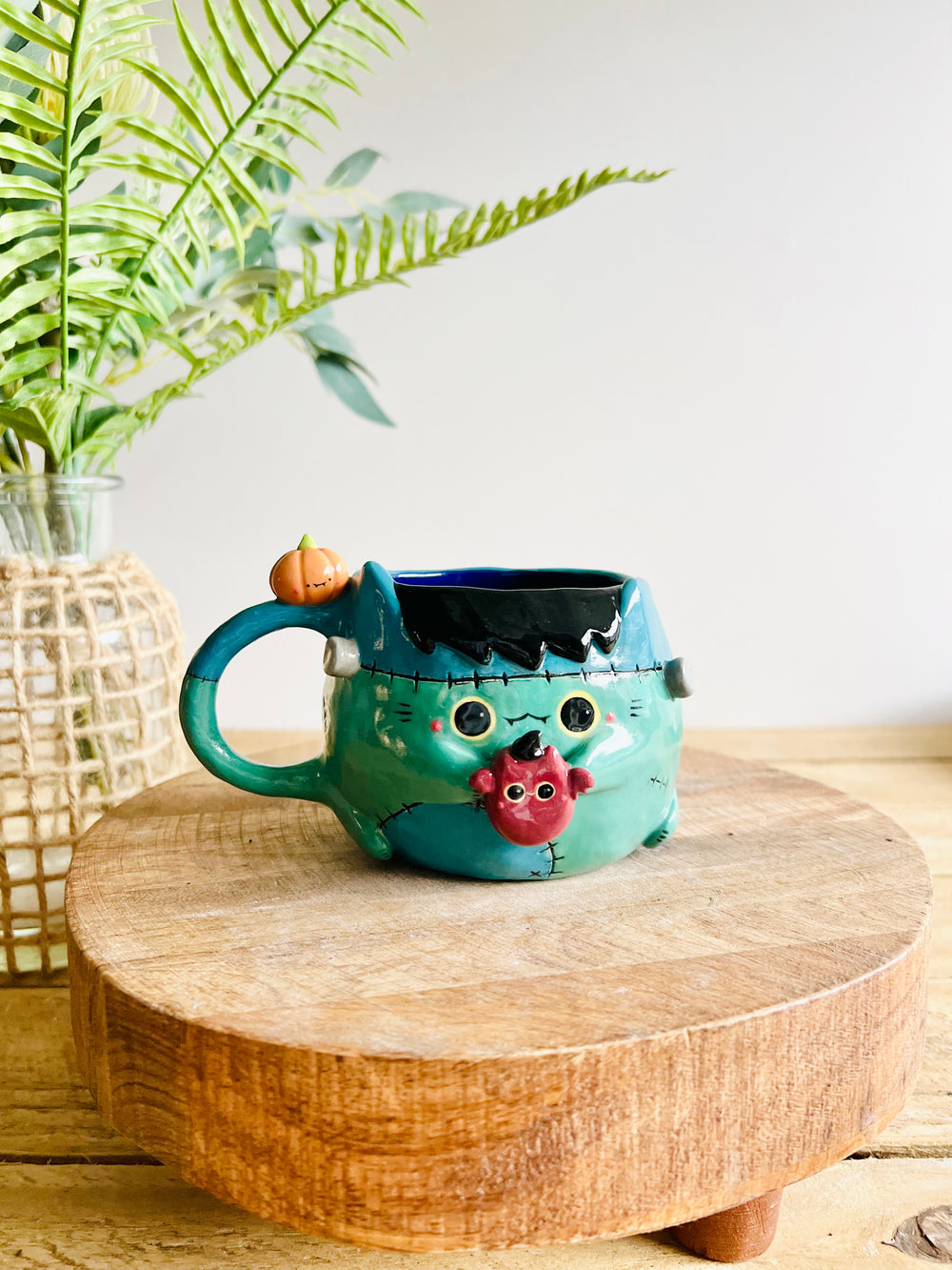 Franken-Kitty mug with bat friend, photo 1 of 5