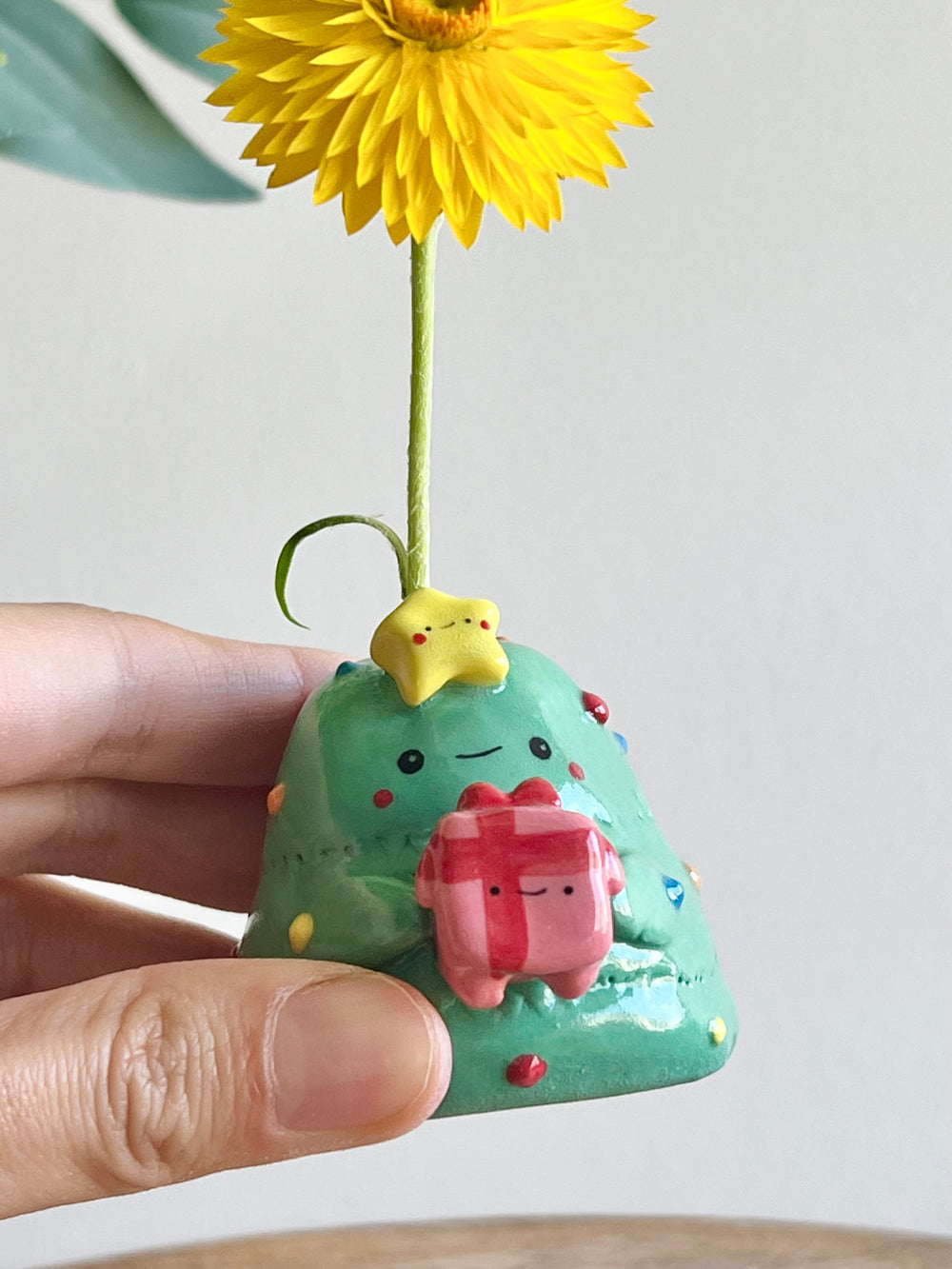 Mini Christmas tree with present friend bud vase, photo 12 of 13