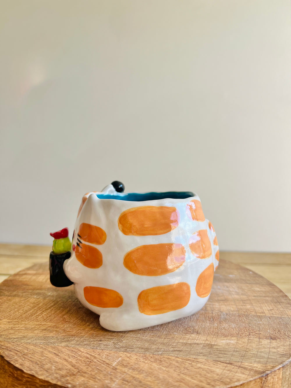 Stripey Ginger Cat Pot with No Face planter, photo 5 of 7