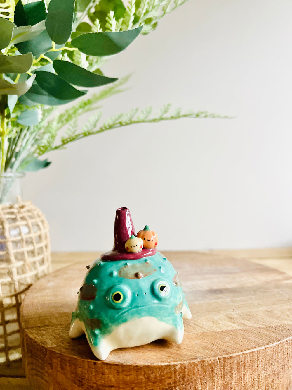 Grumpy Froggo witch with pumpkin friends bud vase, photo 8 of 10