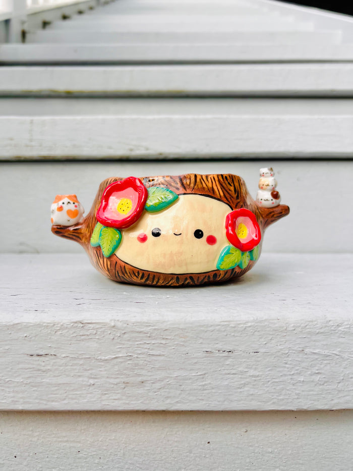 Happy tree pot with cat stack friends