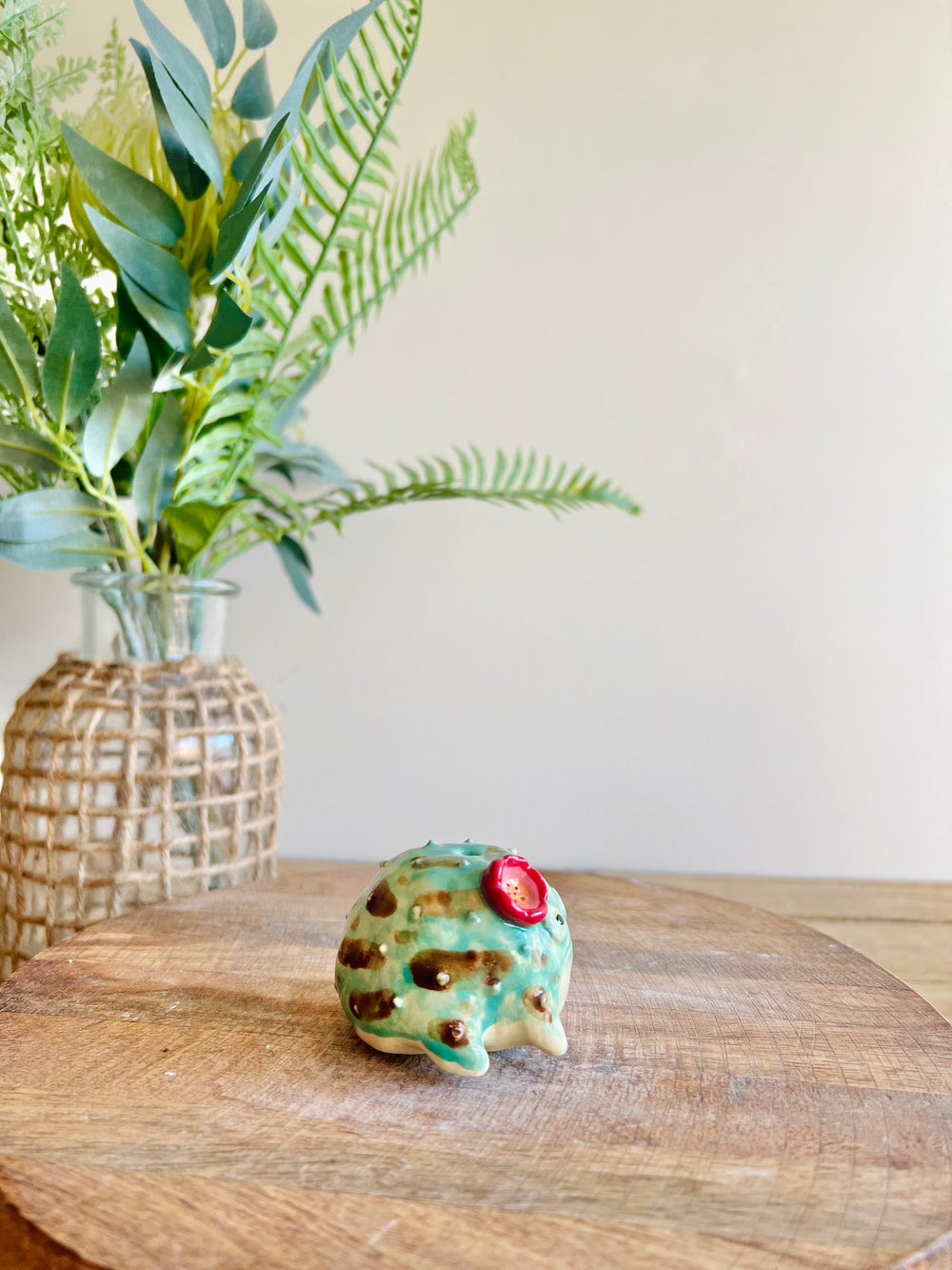 Grump Froggo bud vase #2, photo 3 of 8
