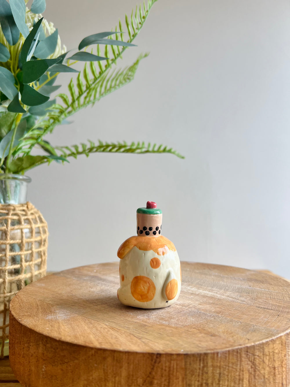 Bud vase, photo 5 of 8
