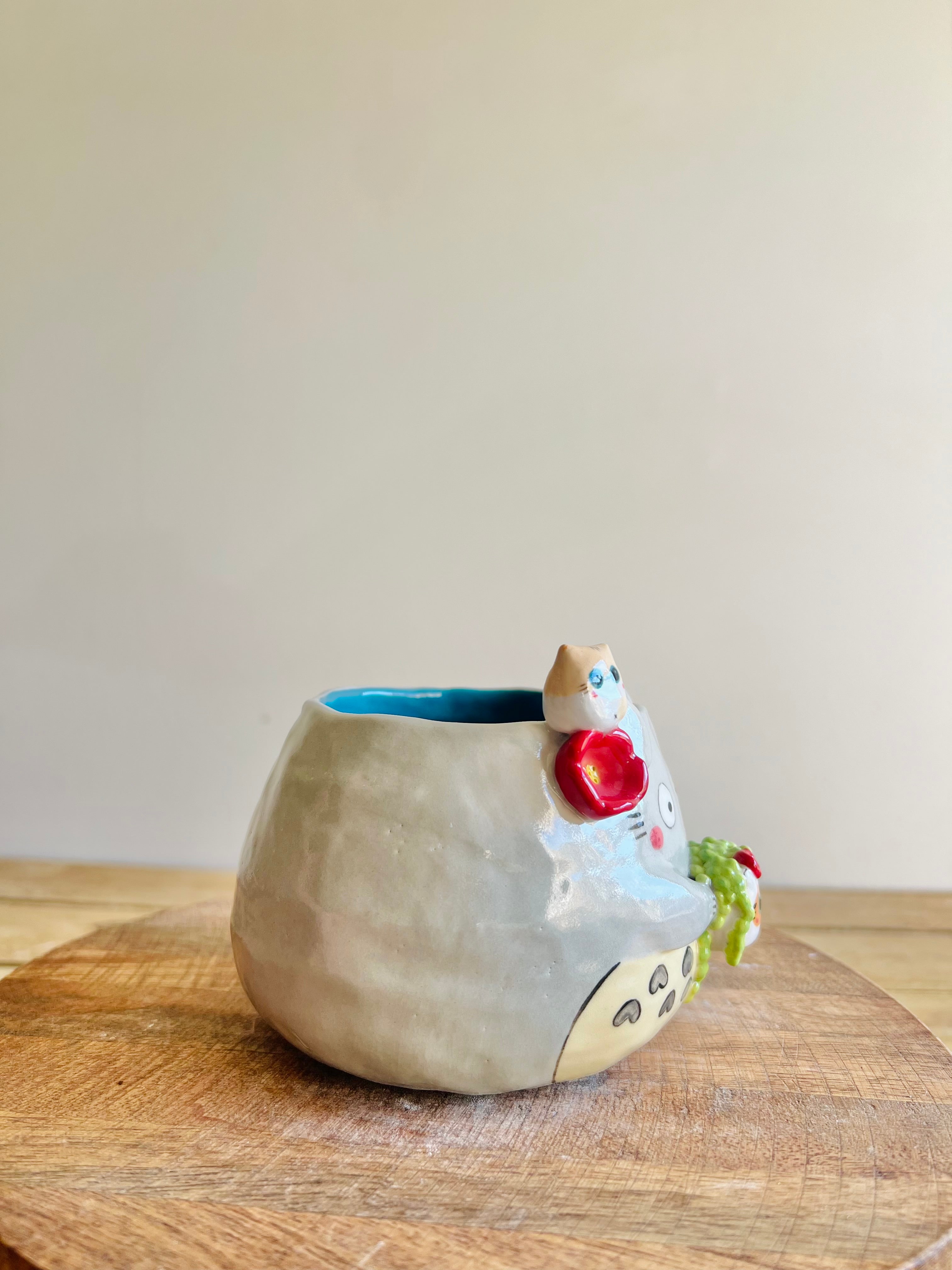 Totoro pot with cat pot and friend (string of pearls)