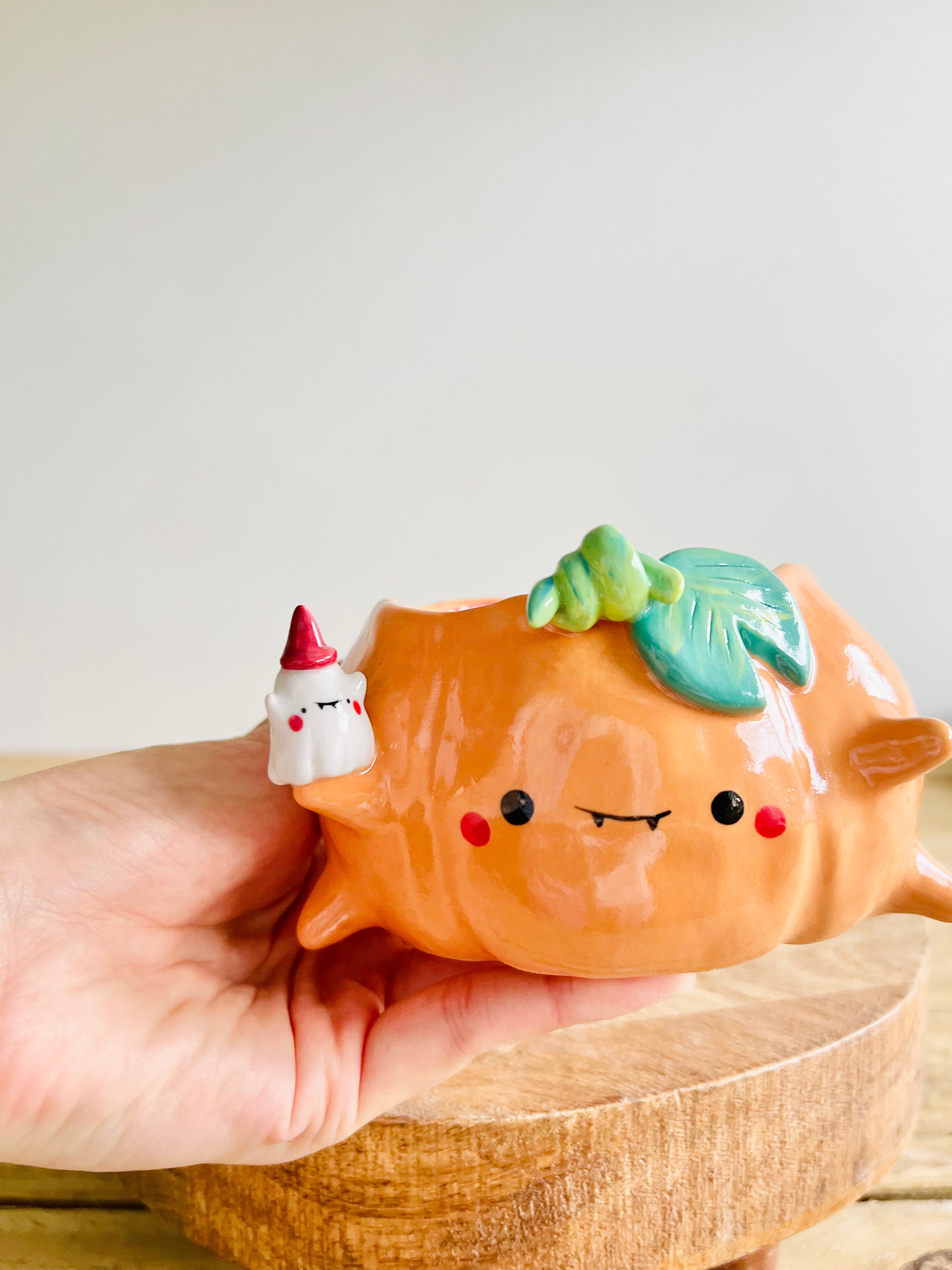 Pumpkin pot with ghost friend