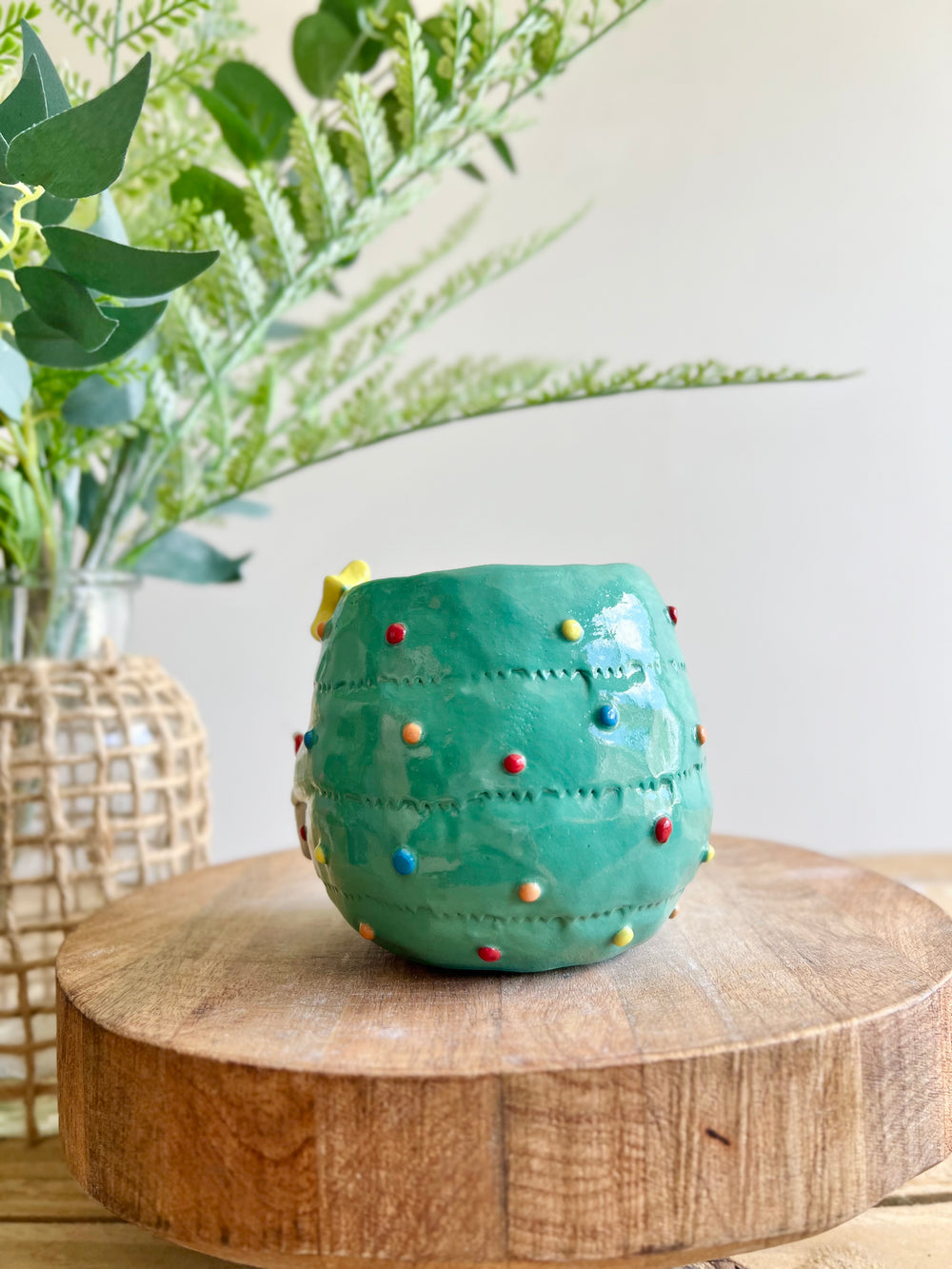 Christmas tree mug with grey cat and present friend, photo 6 of 14