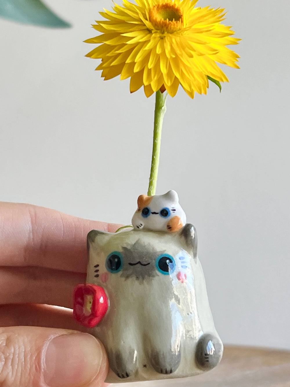 Cat friends bud vase, photo 9 of 9