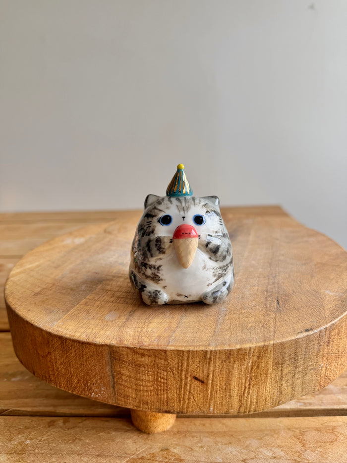 Chubby Cat 05 - view 1