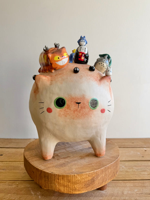A Very Spirited Chubby Cat — image 1