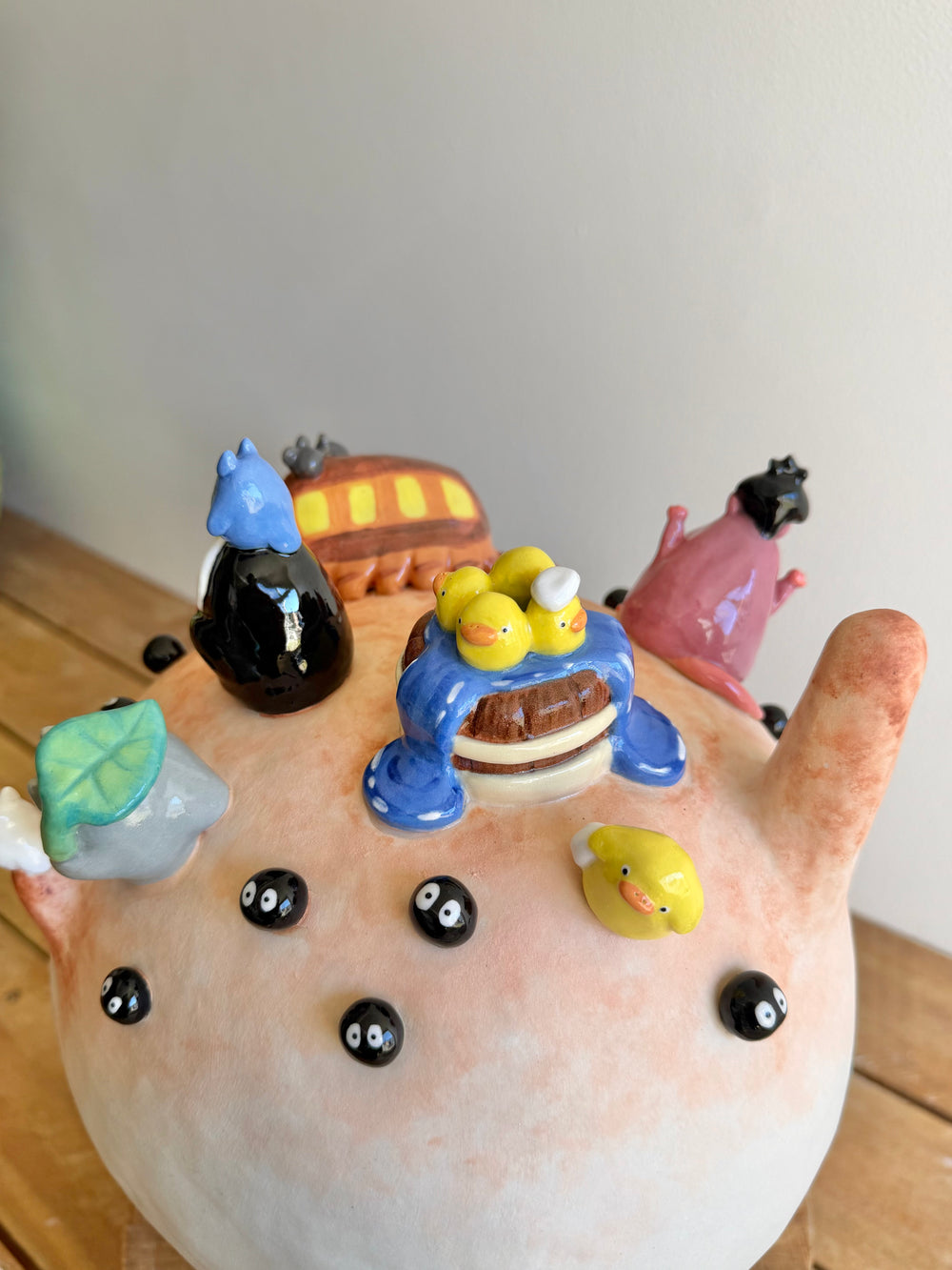 A Very Spirited Chubby Cat — image 12, photo 12 of 14