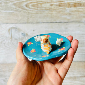 Green flowery Cat family trinket dish