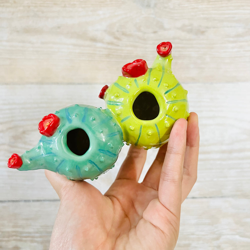 Twin Cactus vase, photo 5 of 6