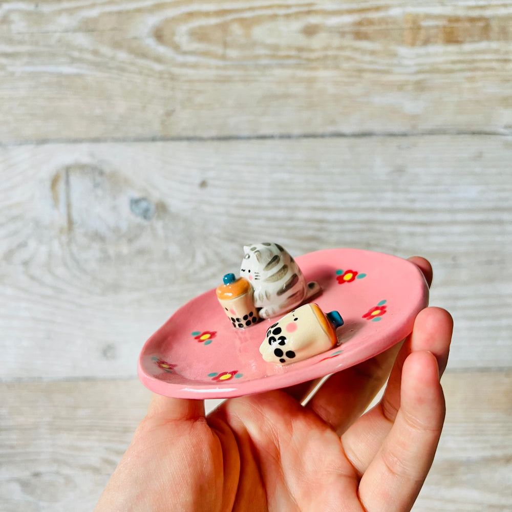 PINK flowery cat with BBT trinket dish, photo 3 of 9