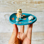 Green flowery Cat family trinket dish