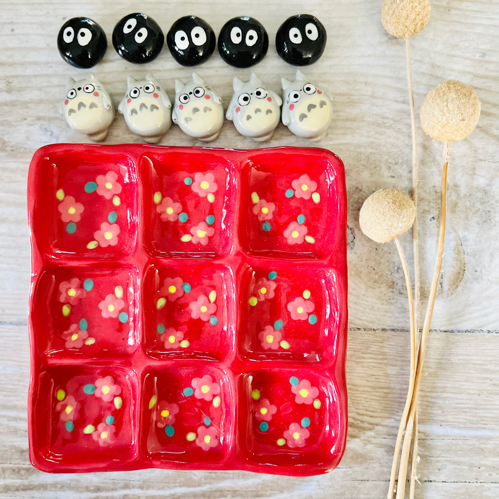 TIC TAC TOE - Totoro and Soot Sprites