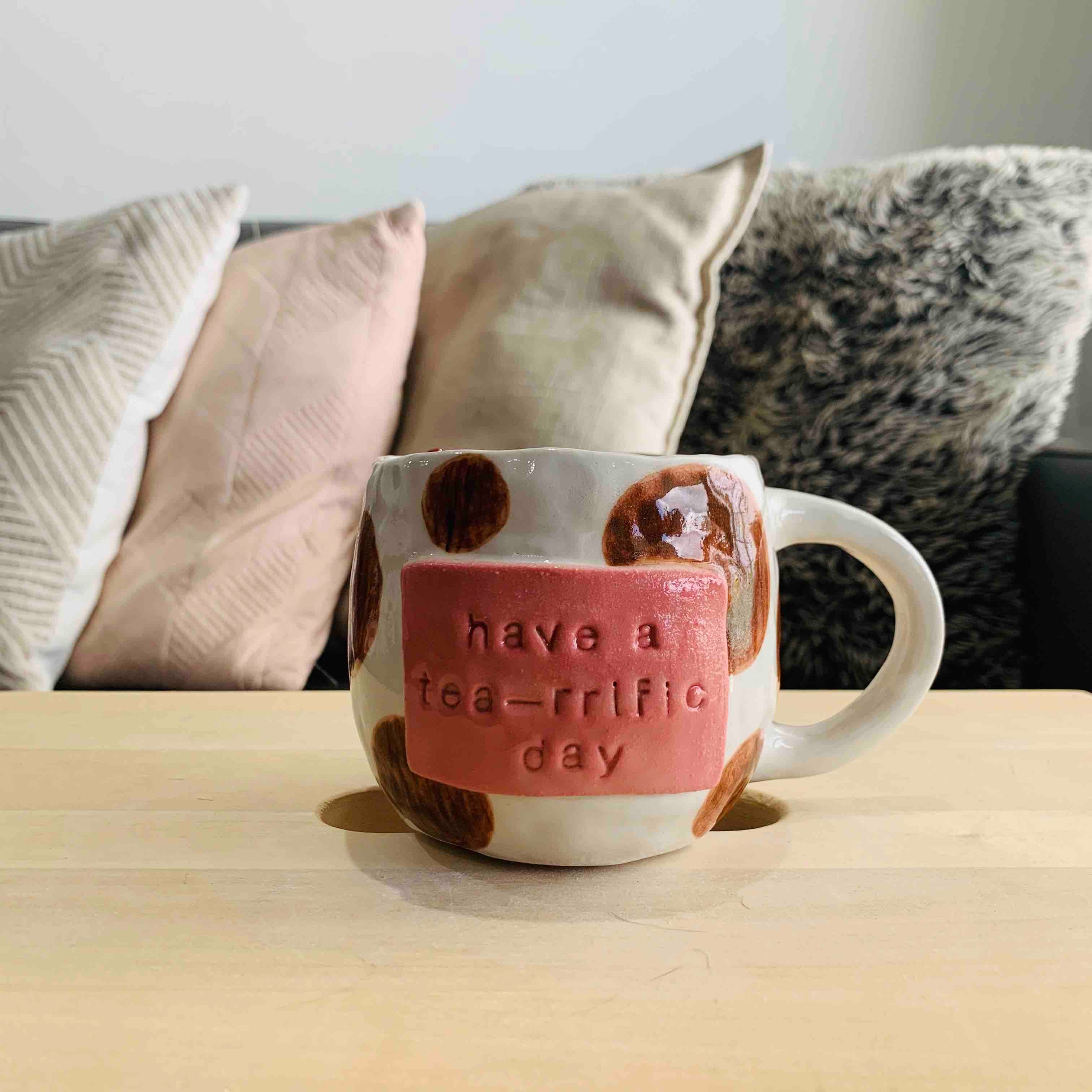 "Hello Cute-Tea" Spotty Doggo Tea Pun Mug - Approx 300-350ml