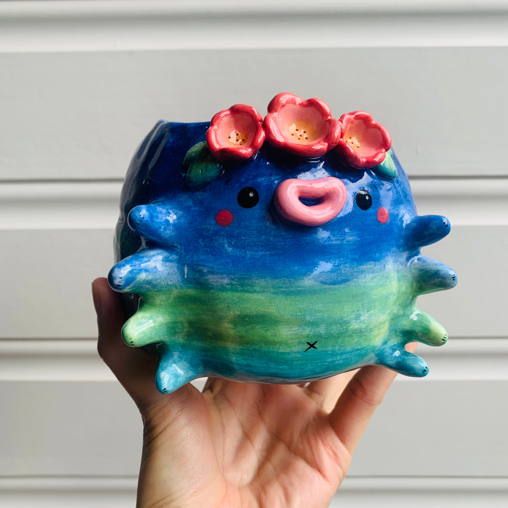 Smooth Ocean tardigrade pot, photo 1 of 8
