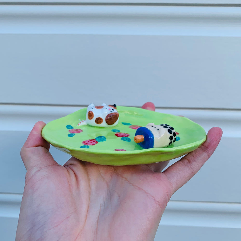 Flowery bubble tea and doggo trinket dish, photo 3 of 5