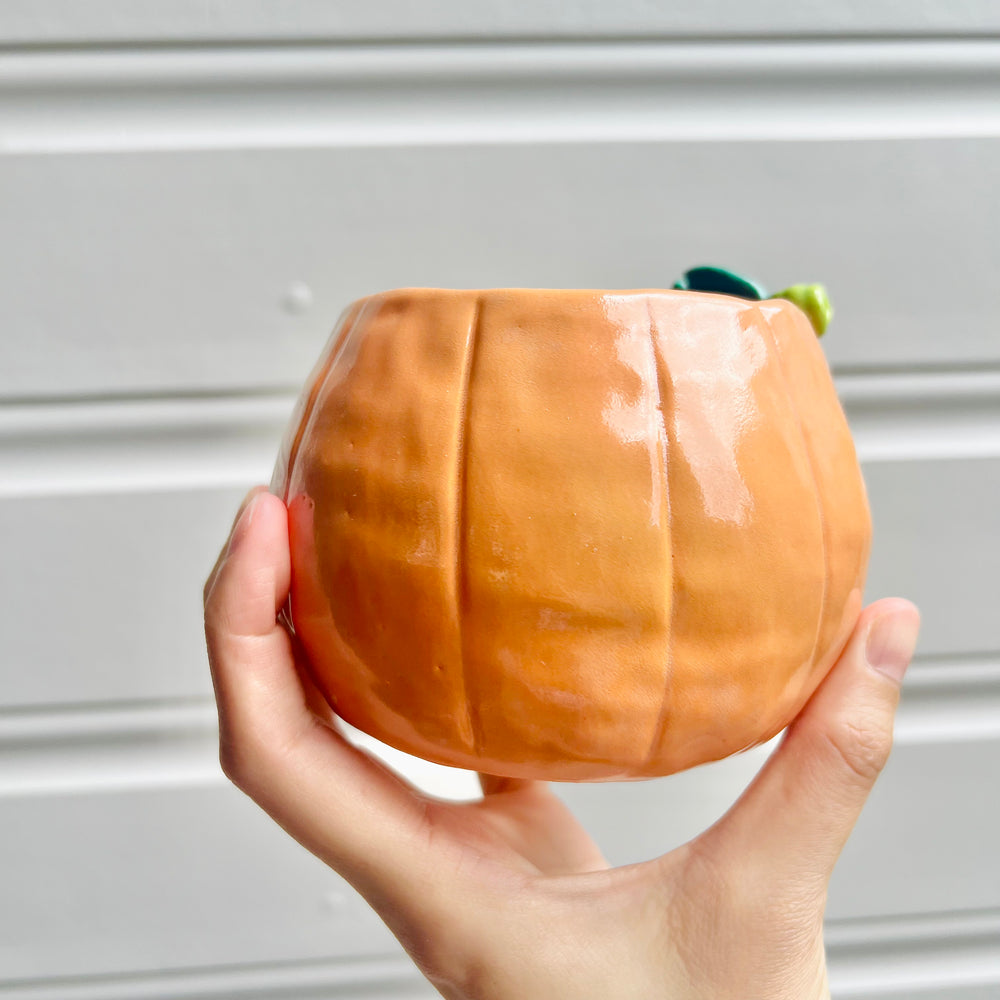 Halloween pumpkin pot with ghost friend, photo 4 of 7