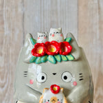 Flowery TOTORO POT with cat friends