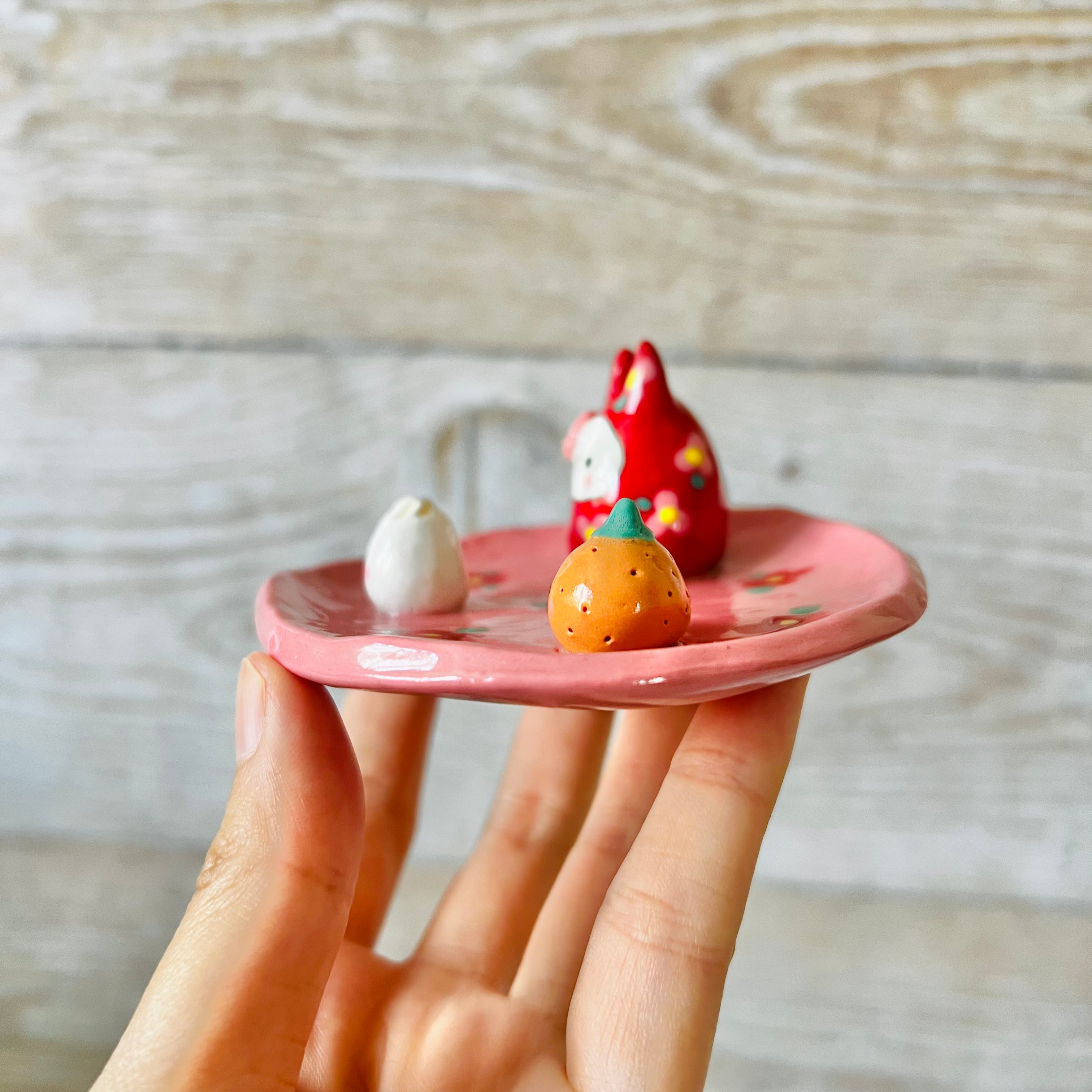 Pink LNY round bunny trinket dish