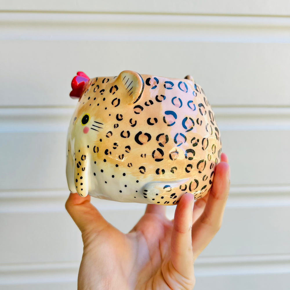 Leopard pot, photo 3 of 5