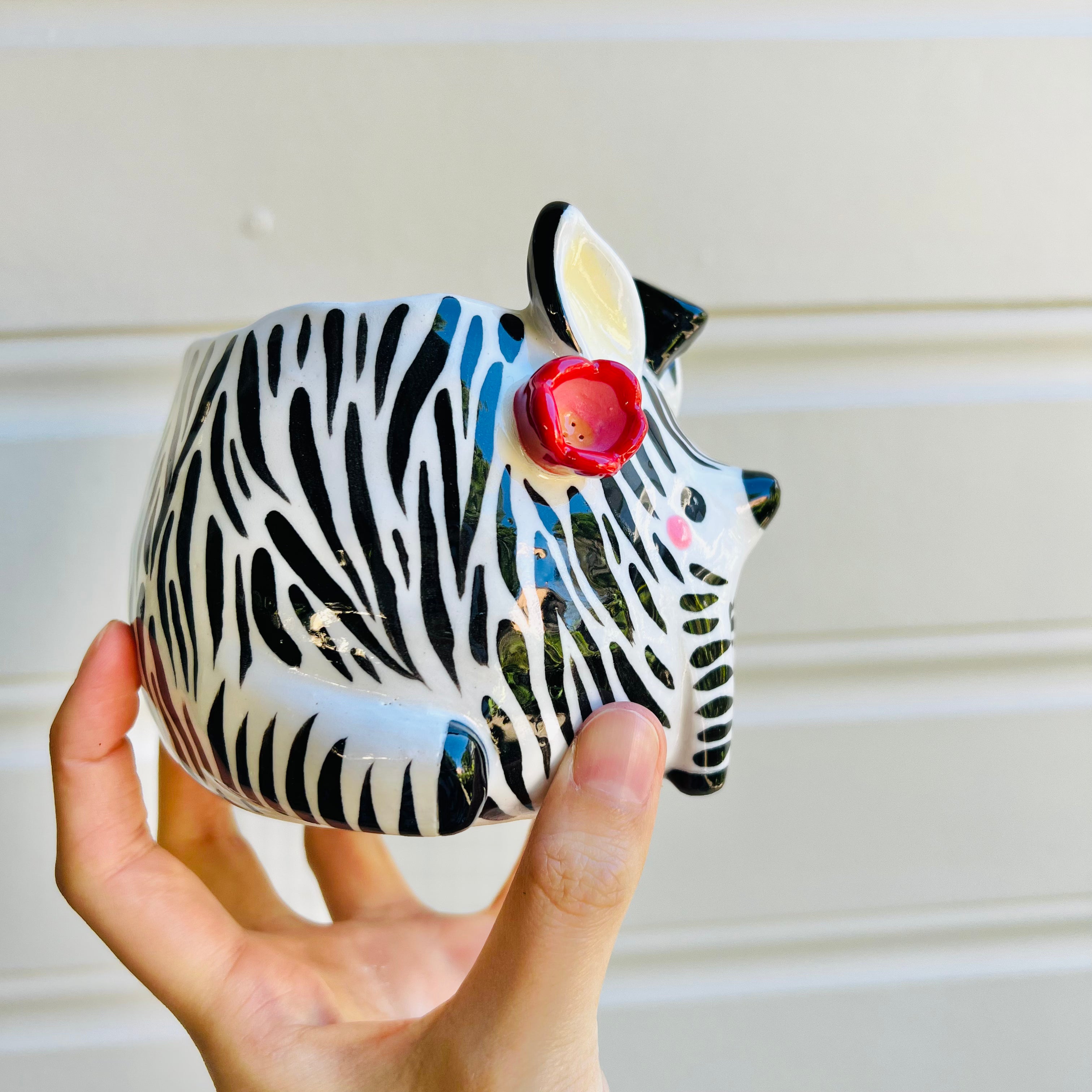 Zebra pot