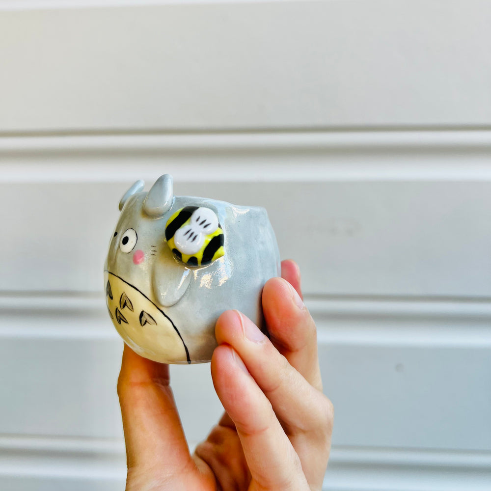MINIS Totoro with bee friend, photo 2 of 5