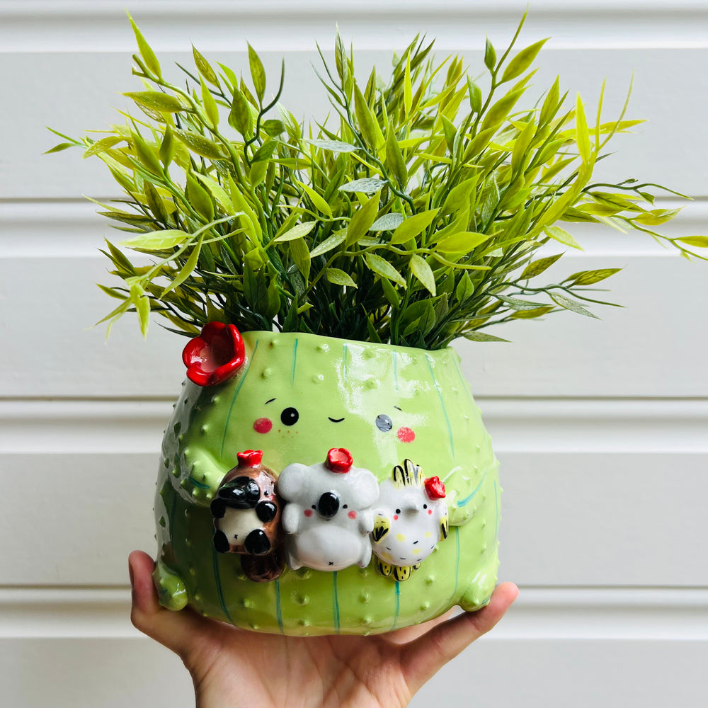 LARGE flowery Cactus pot with Aussie animal friends, photo 2 of 6