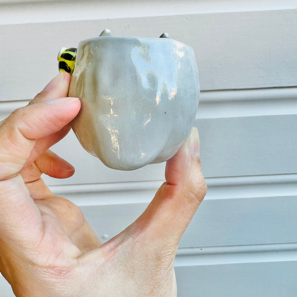 MINIS Totoro with bee friend, photo 3 of 5