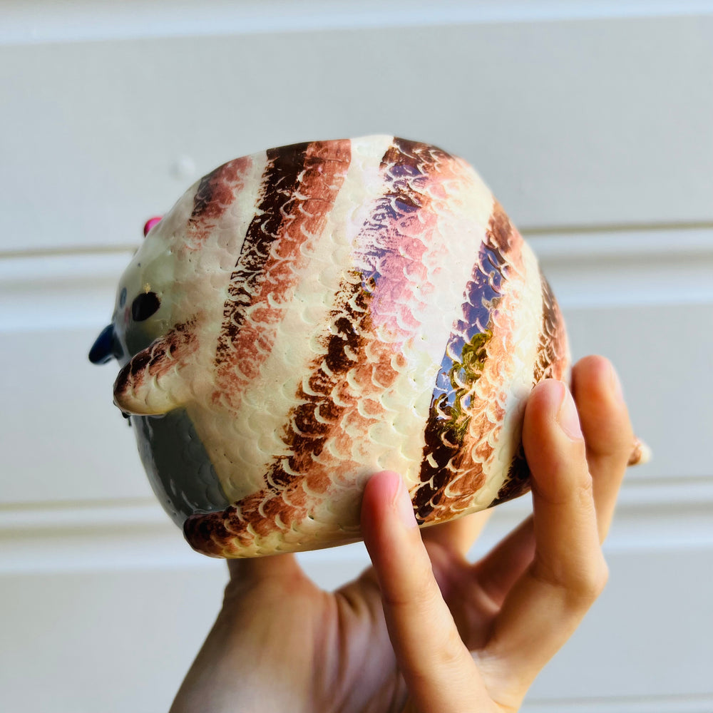 Flowery Blue Tongue Lizard Pot, photo 3 of 5