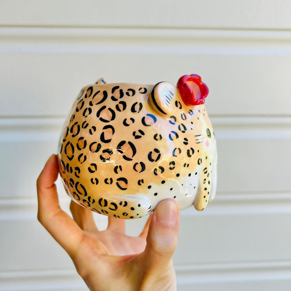 Leopard pot, photo 2 of 5