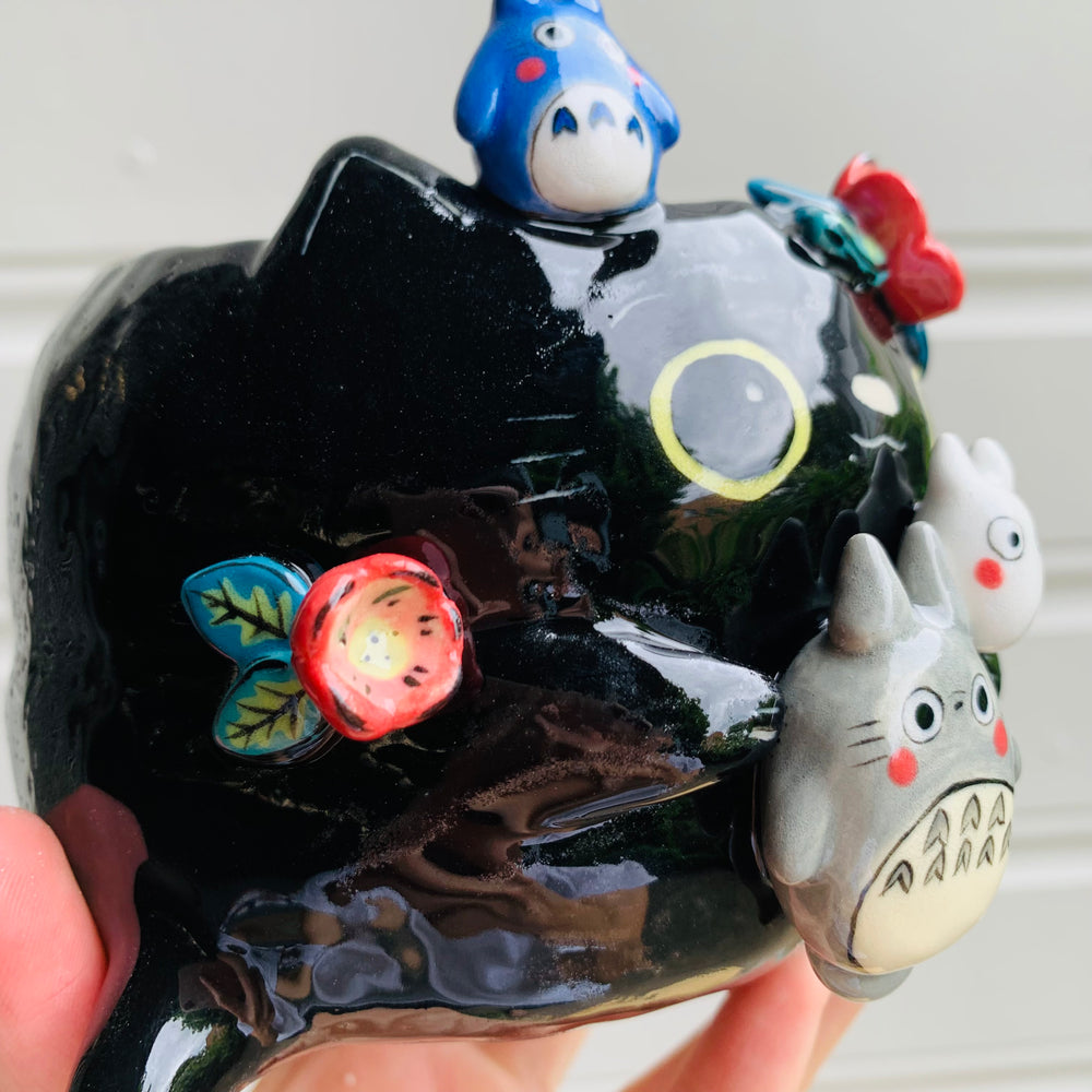 Flowery black cat pot with Totoro friends, photo 2 of 10