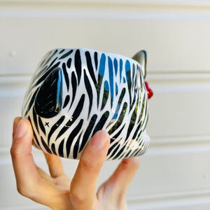 Zebra pot