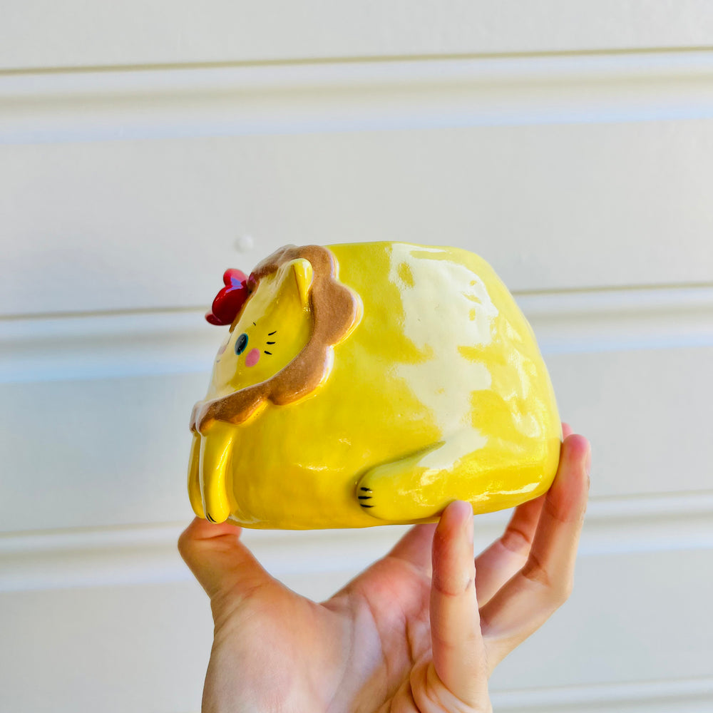 Lion pot, photo 3 of 5