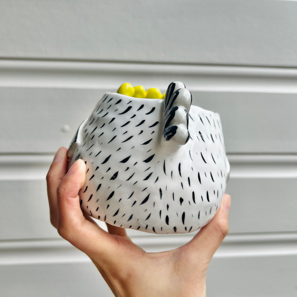 White chick crown chicken pot, photo 5 of 7