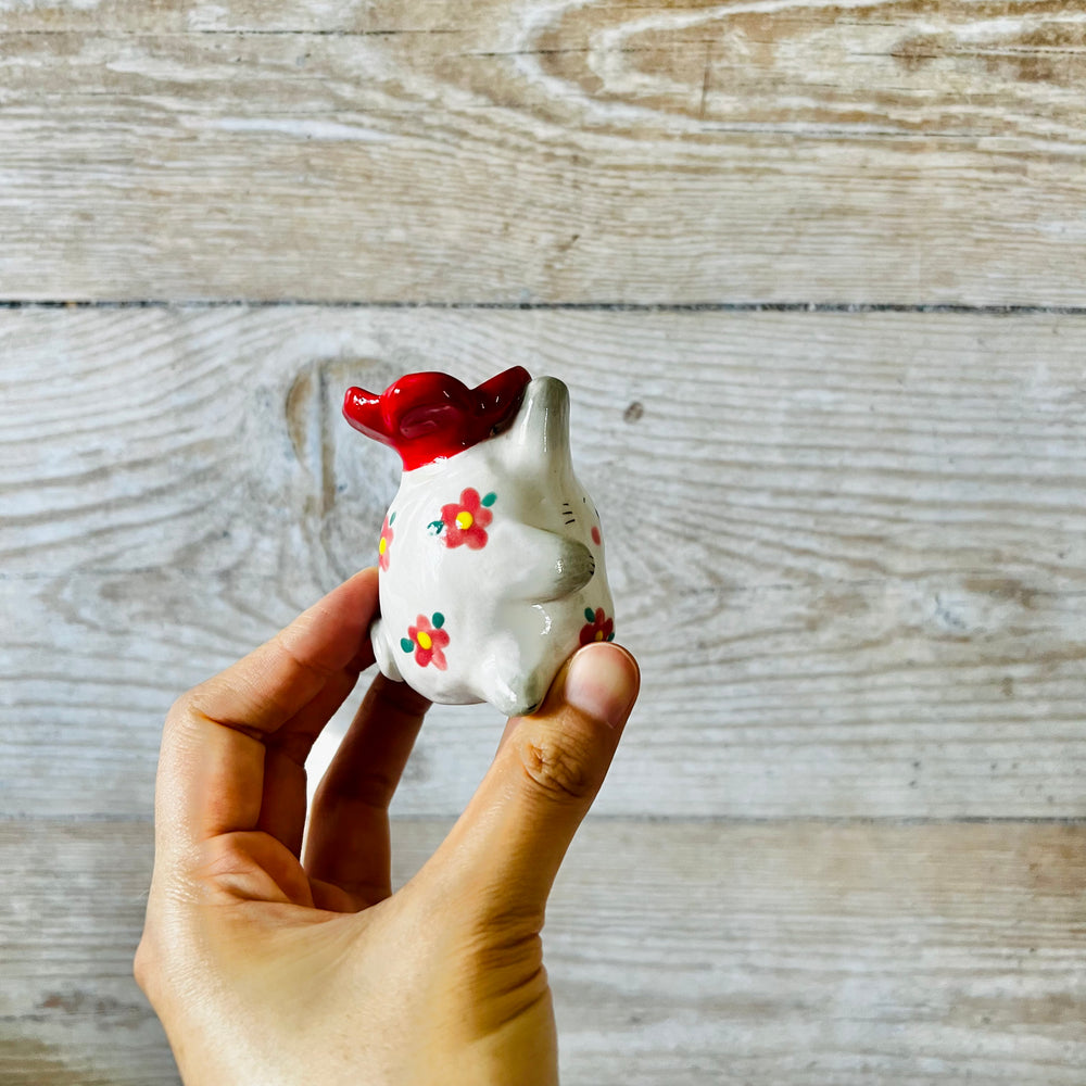 Flower head bunny ornament/ring holder, photo 3 of 7
