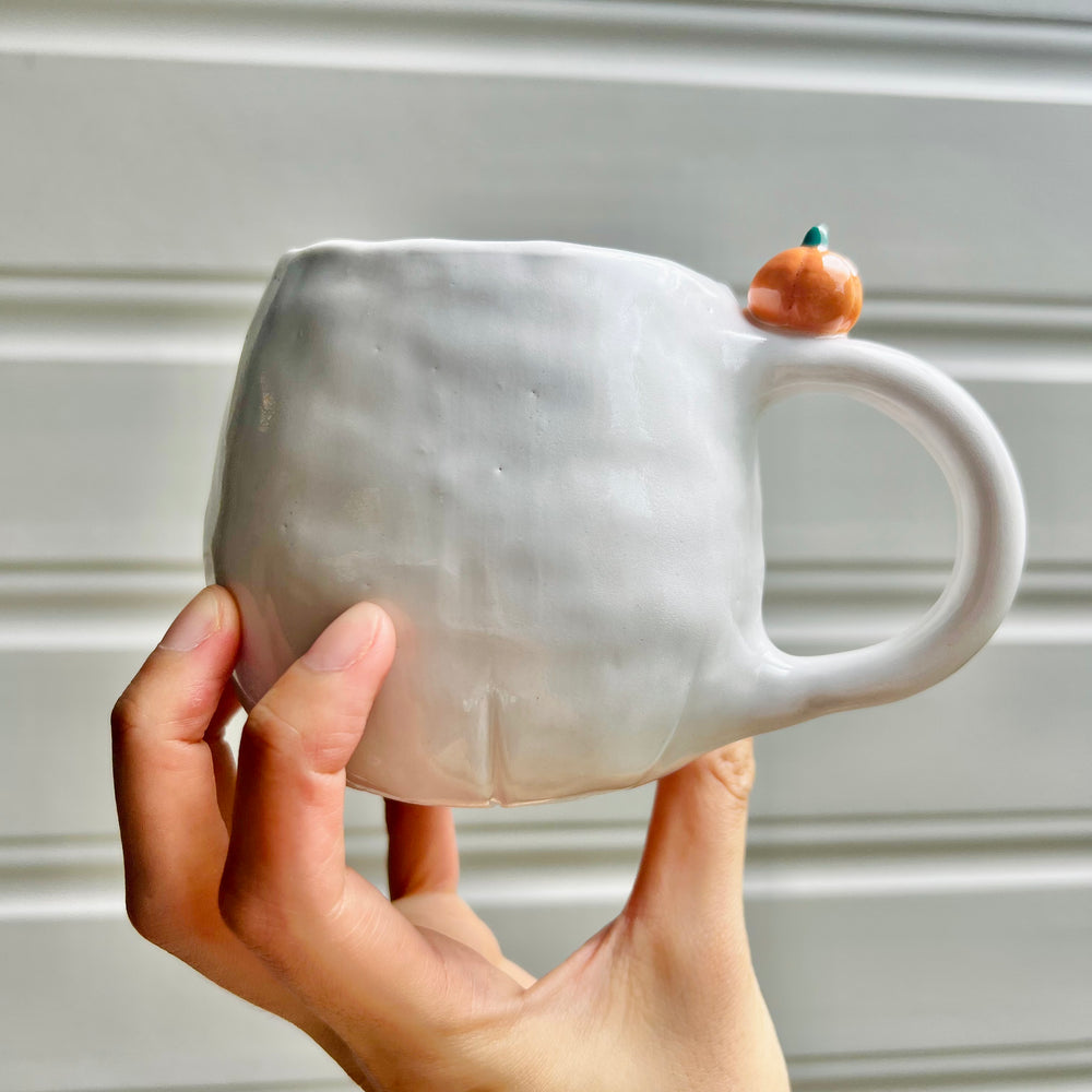 Halloween ghost mug with black cat friend, photo 5 of 7
