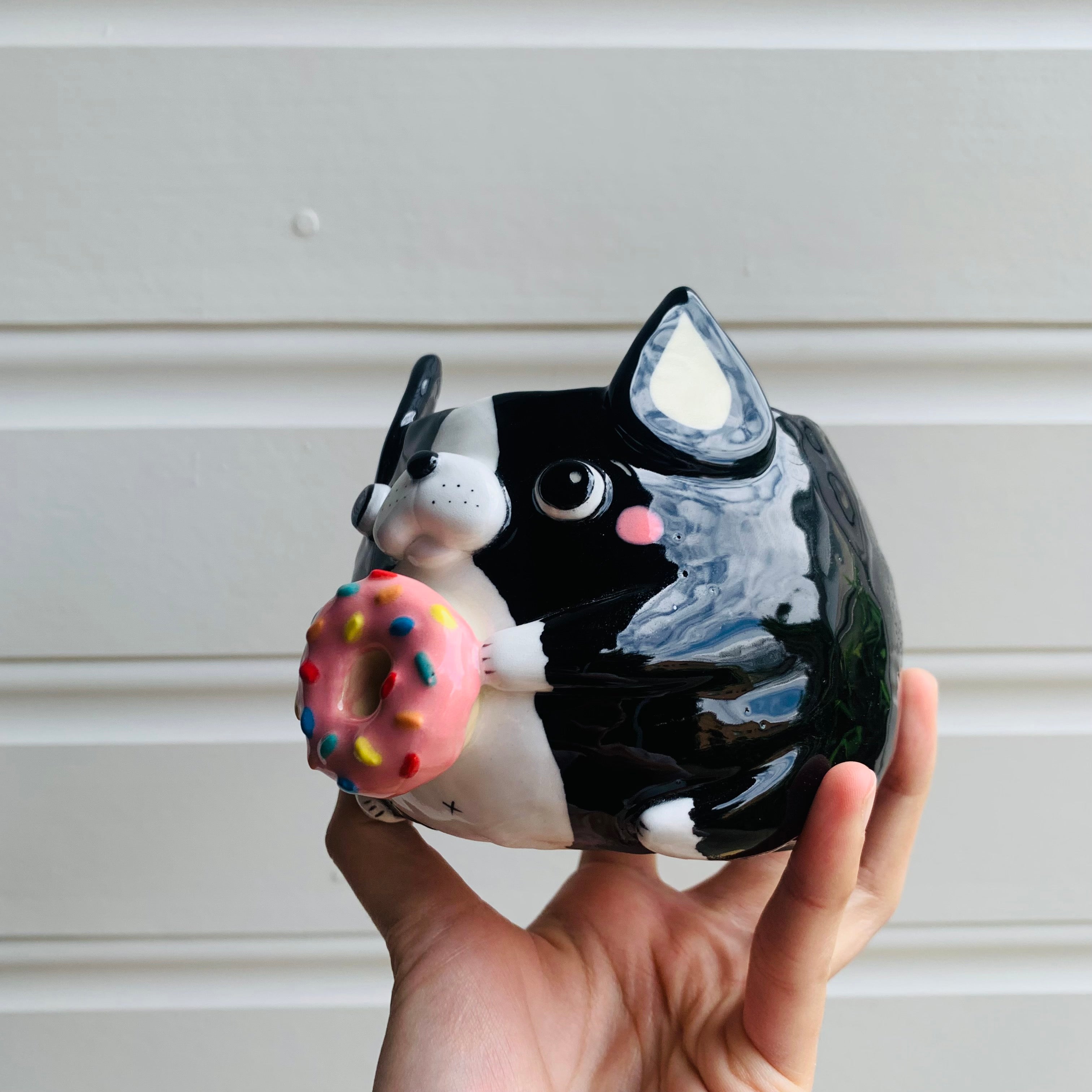 Boston terrier pot with no face/limb donut