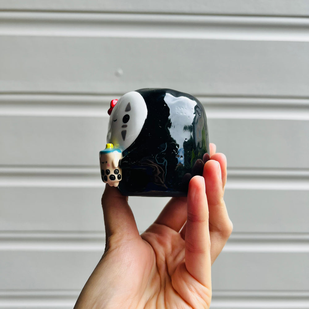 No Face vase with bubble tea friend, photo 3 of 5