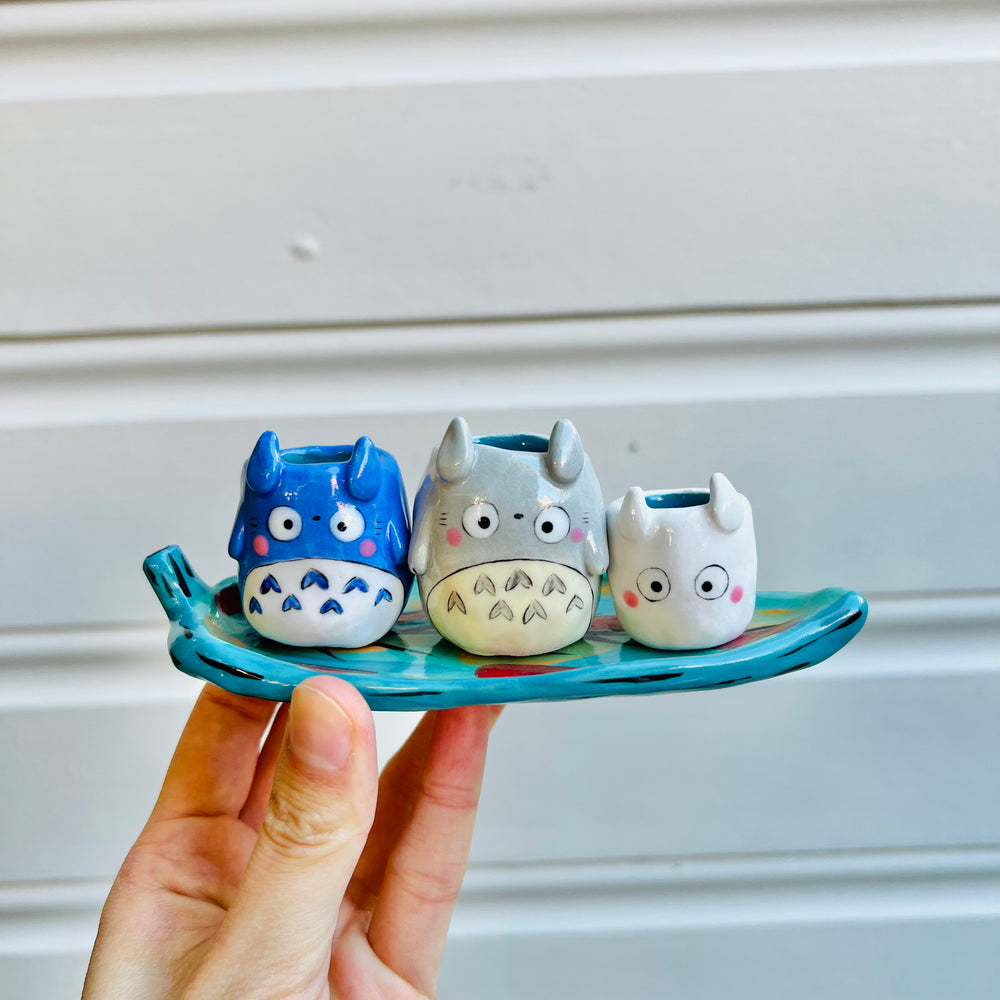 MINIS Totoro and friends on leaf set, photo 1 of 4