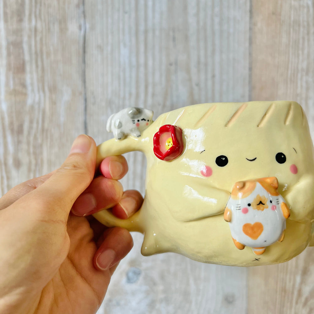 DUMPLING MUG with cat friends, photo 9 of 9
