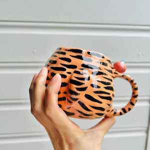 Flowery Tiger and mandarin friend with red packet mug