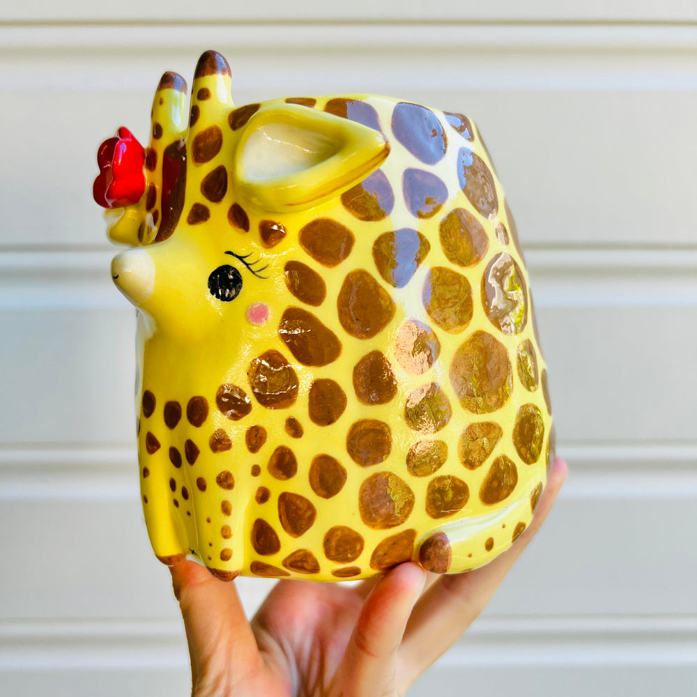 Giraffe pot, photo 3 of 5