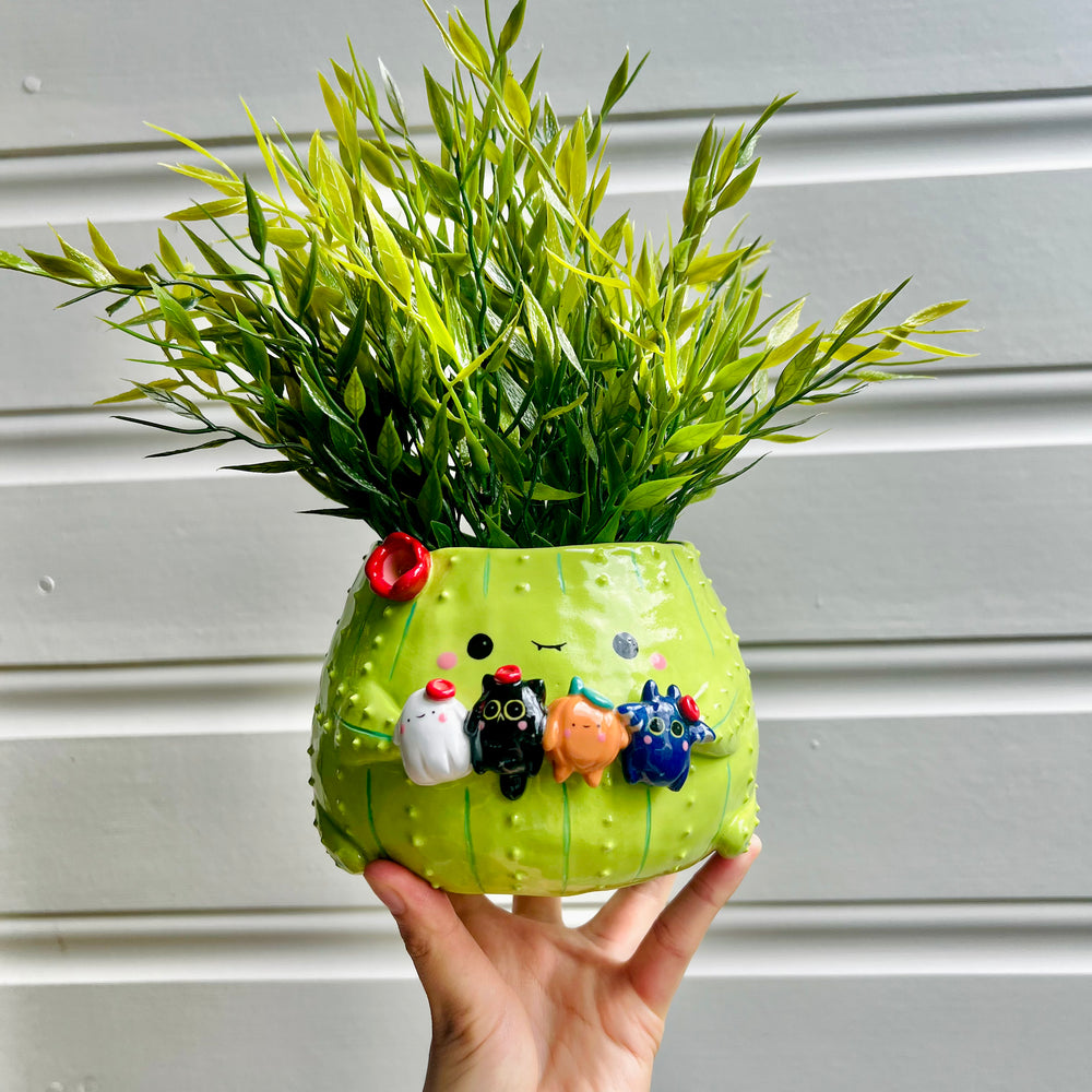 LARGE Halloween cactus pot with all the Halloween friends, photo 6 of 8